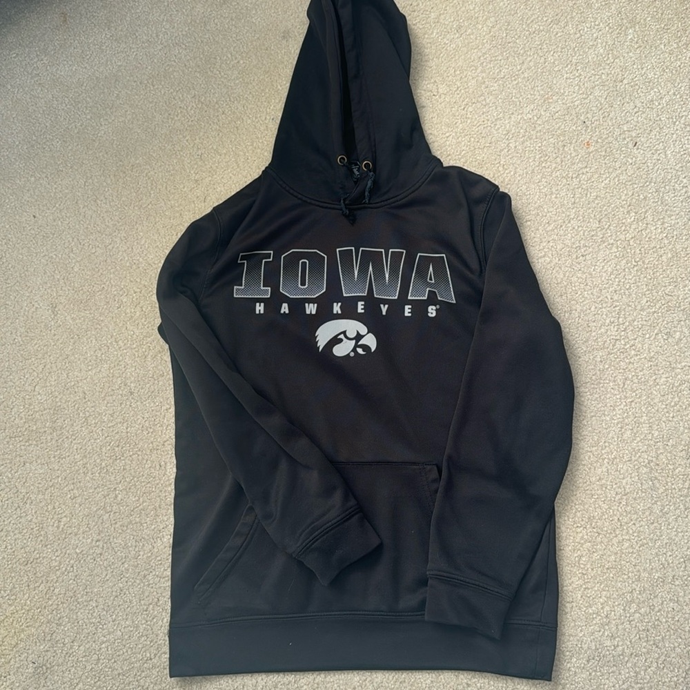 Black Iowa Hawkeye sweatshirt size small men’s